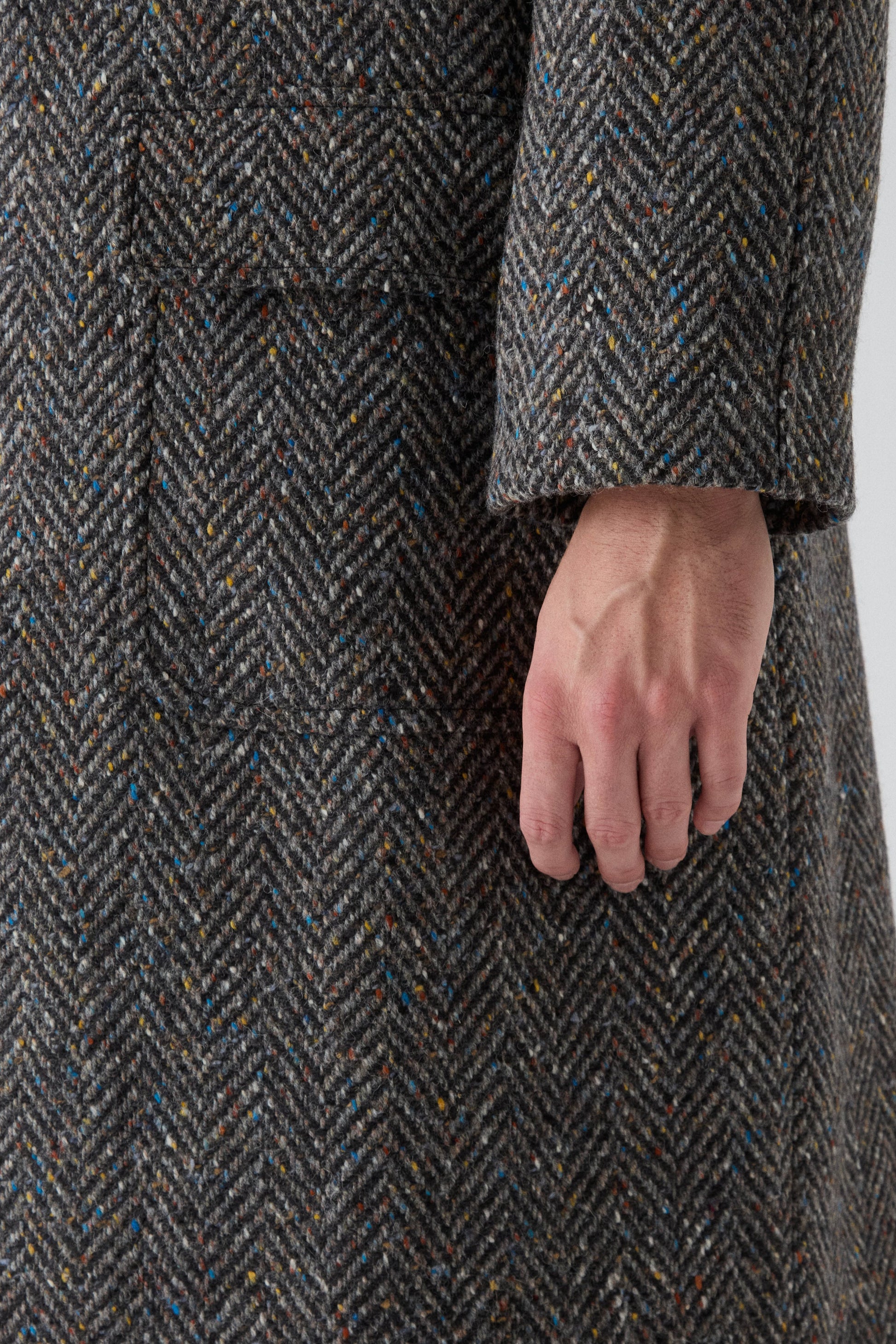 Nelson Tweed Raglan Coat - Dark Grey/Multicolour | Berg & Berg
