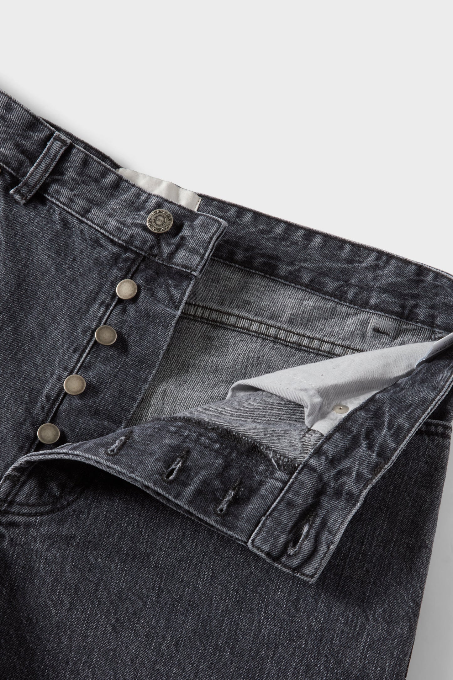 Arthuro Jeans - Washed Black Berg & Berg