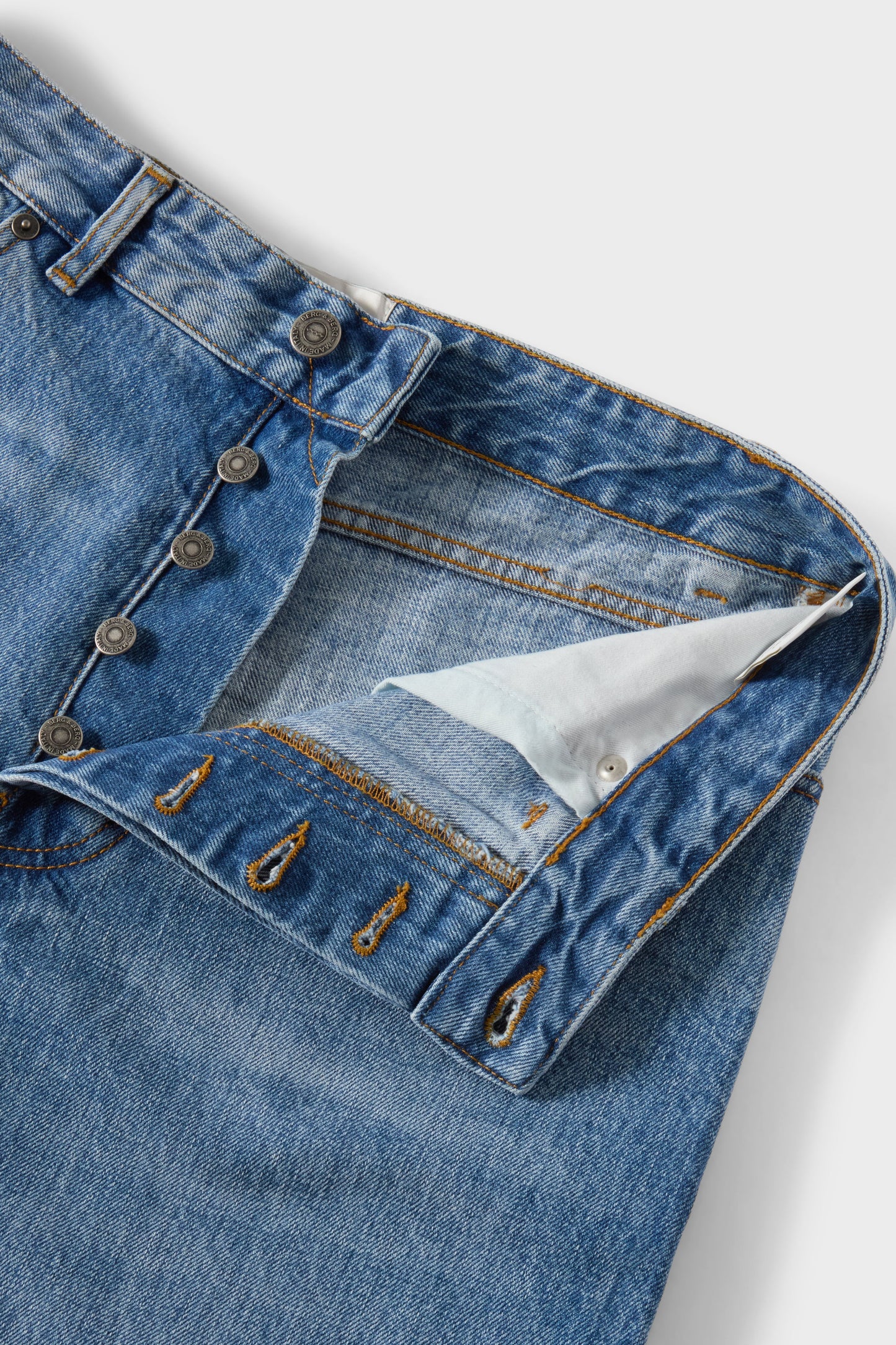 Arthuro Jeans - Washed Light Blue Berg & Berg