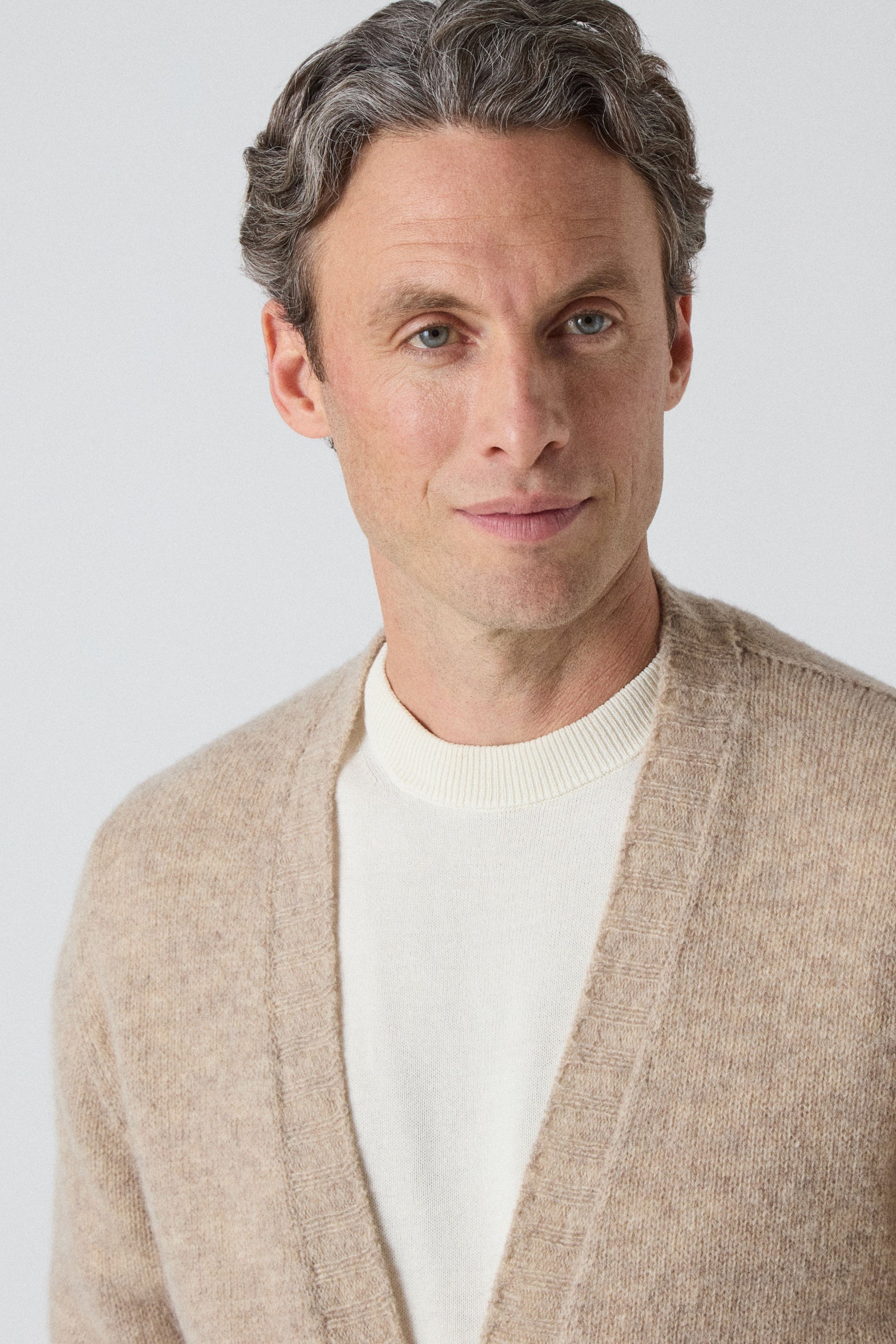 Bosse Shaggy Cardigan - Oatmeal bergbergstore