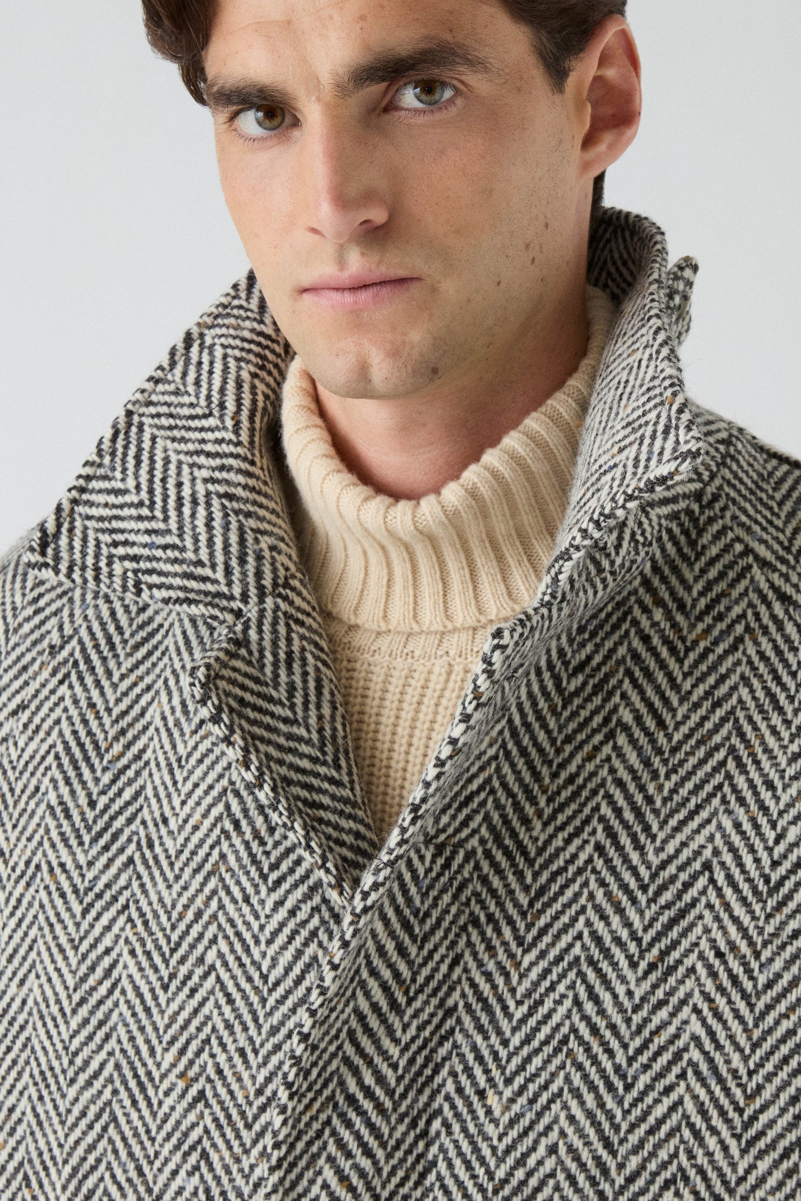 Nelson Tweed Raglan Coat - Charcoal/Cream Berg & Berg