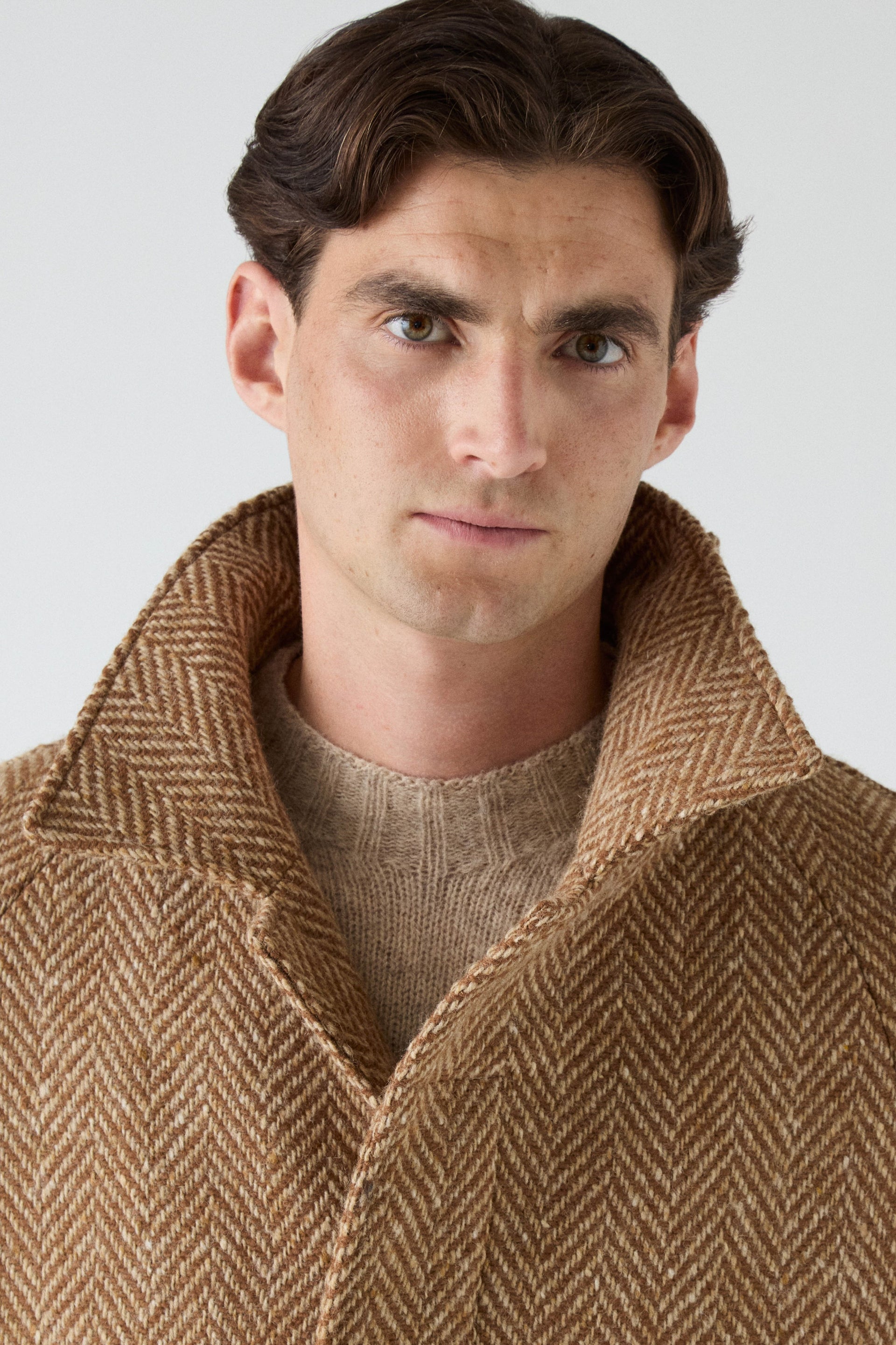 Nelson Tweed Raglan Coat - Cream/Camel | Berg & Berg