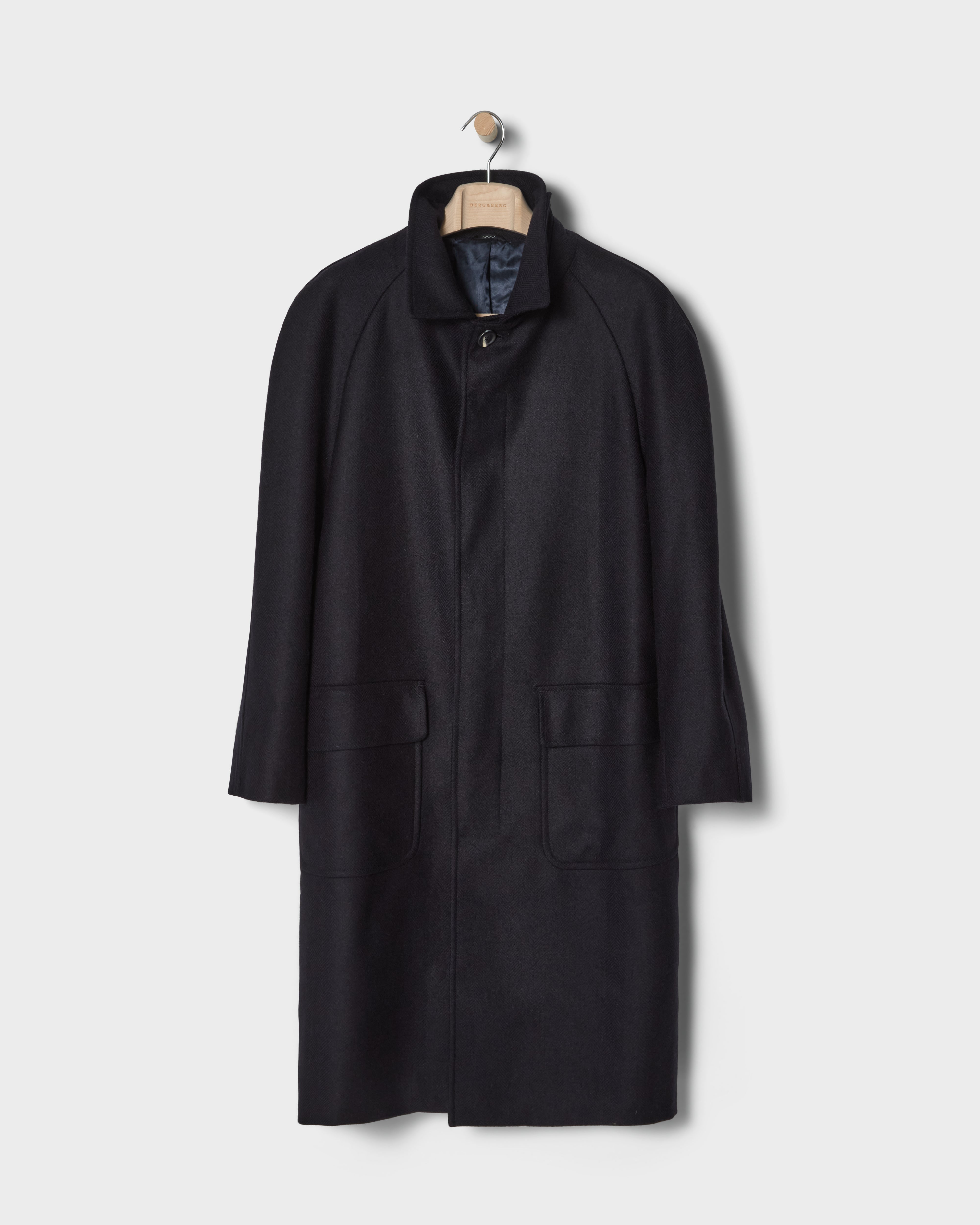 Nelson Tweed Raglan Coat - Navy – Berg & Berg
