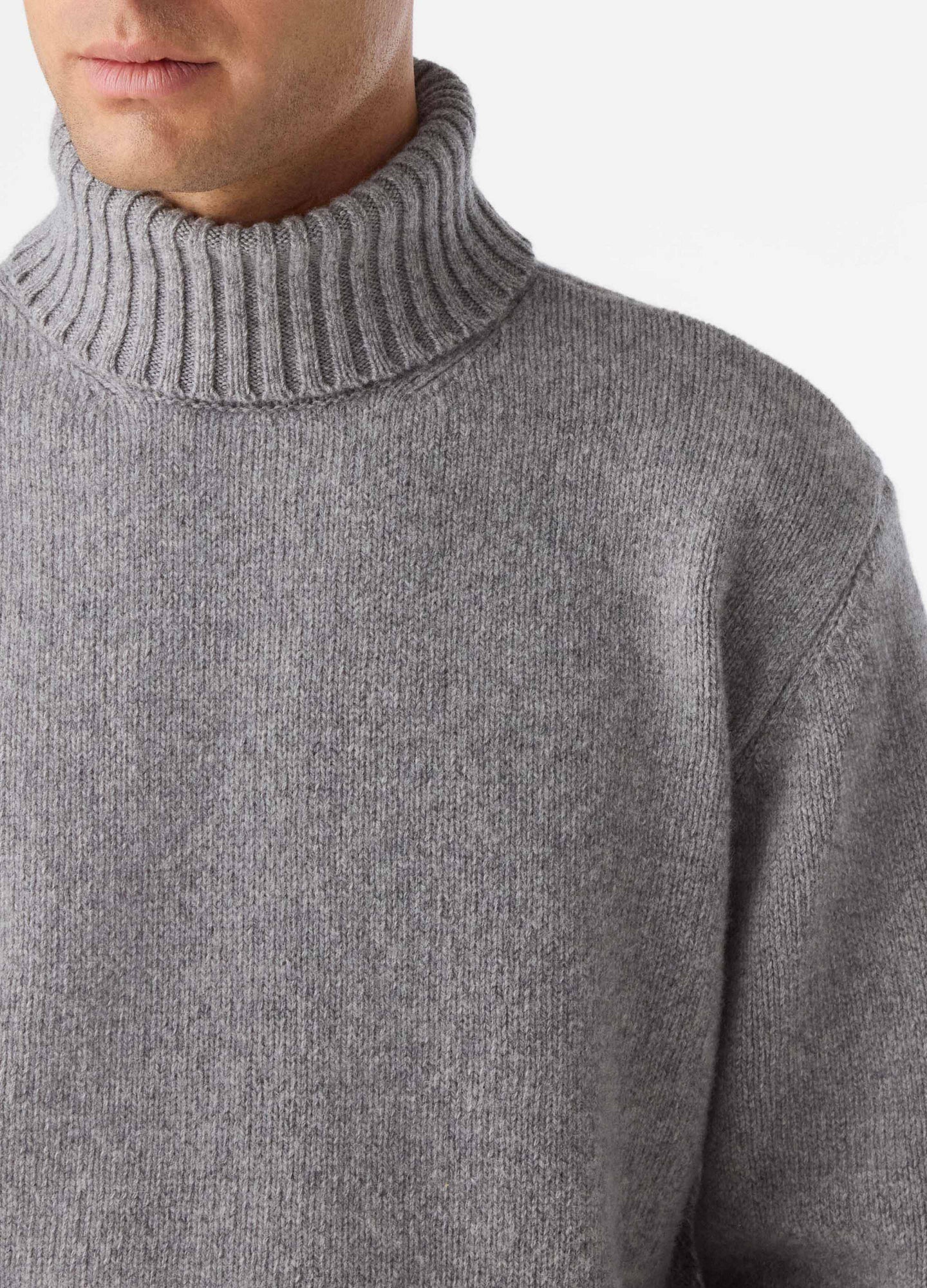 Börje Wool/Cashmere Roll Neck - Mid Grey