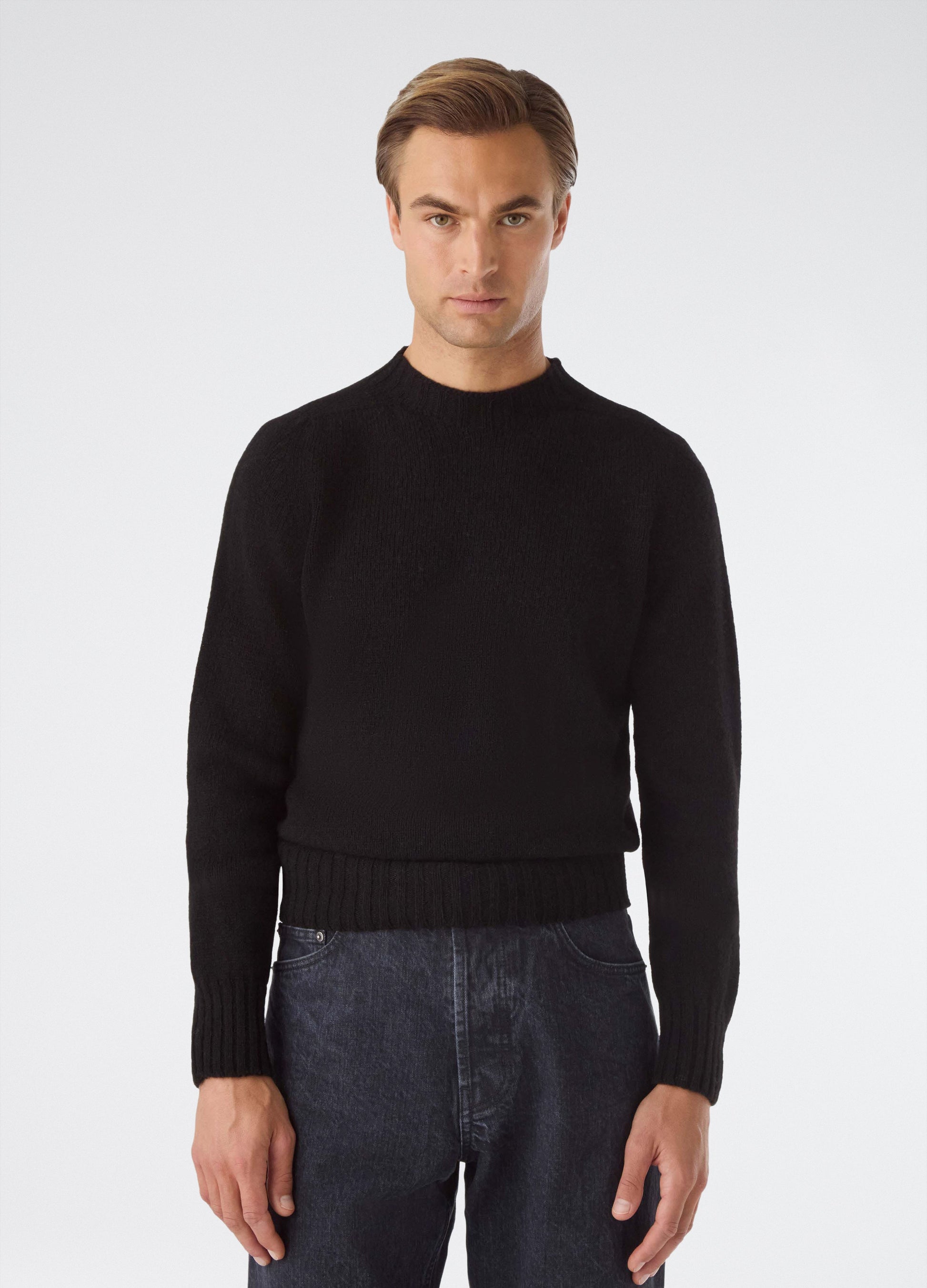Birger Shaggy Crew Neck - Black bergbergstore