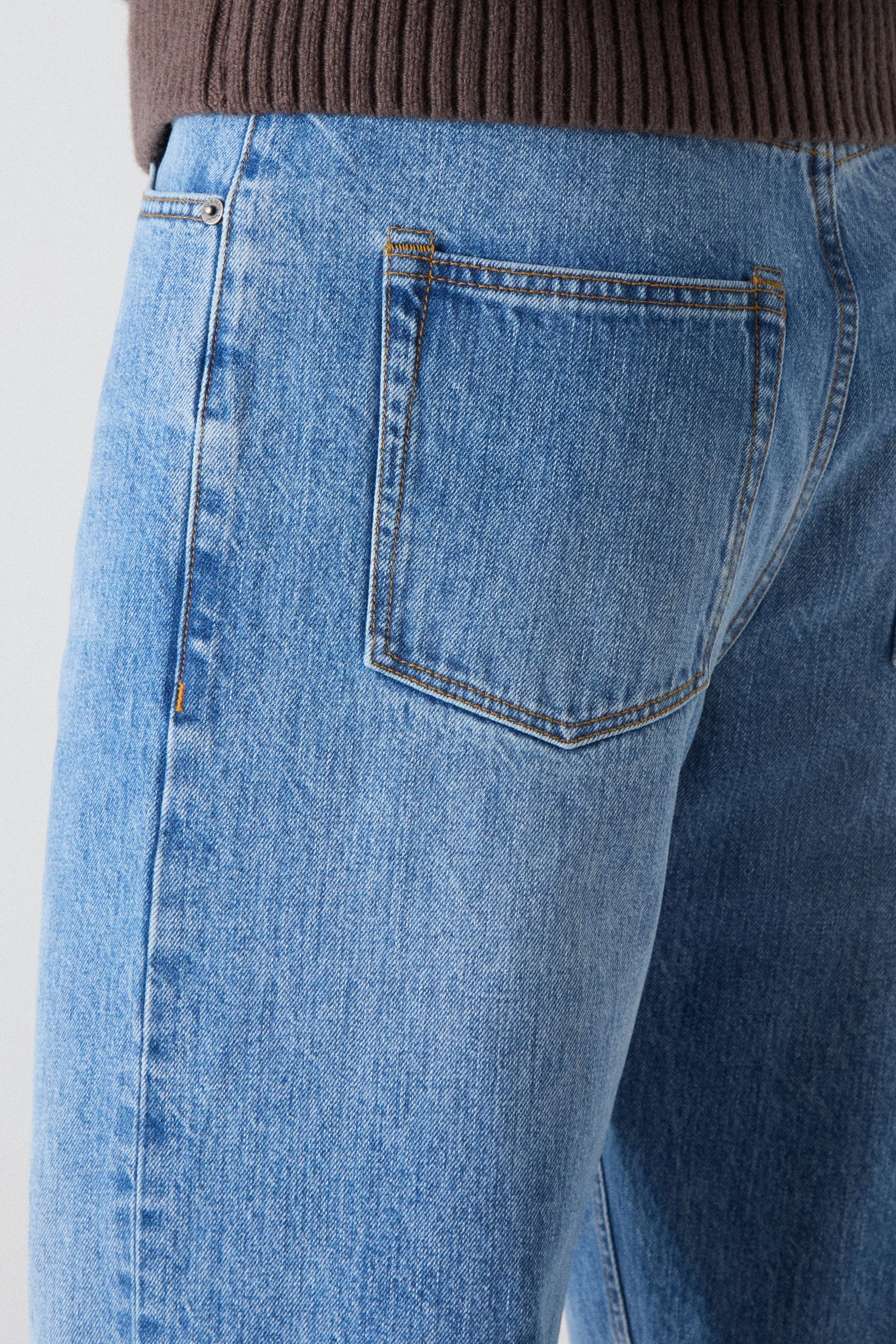 Arthuro Jeans - Washed Light Blue Berg & Berg