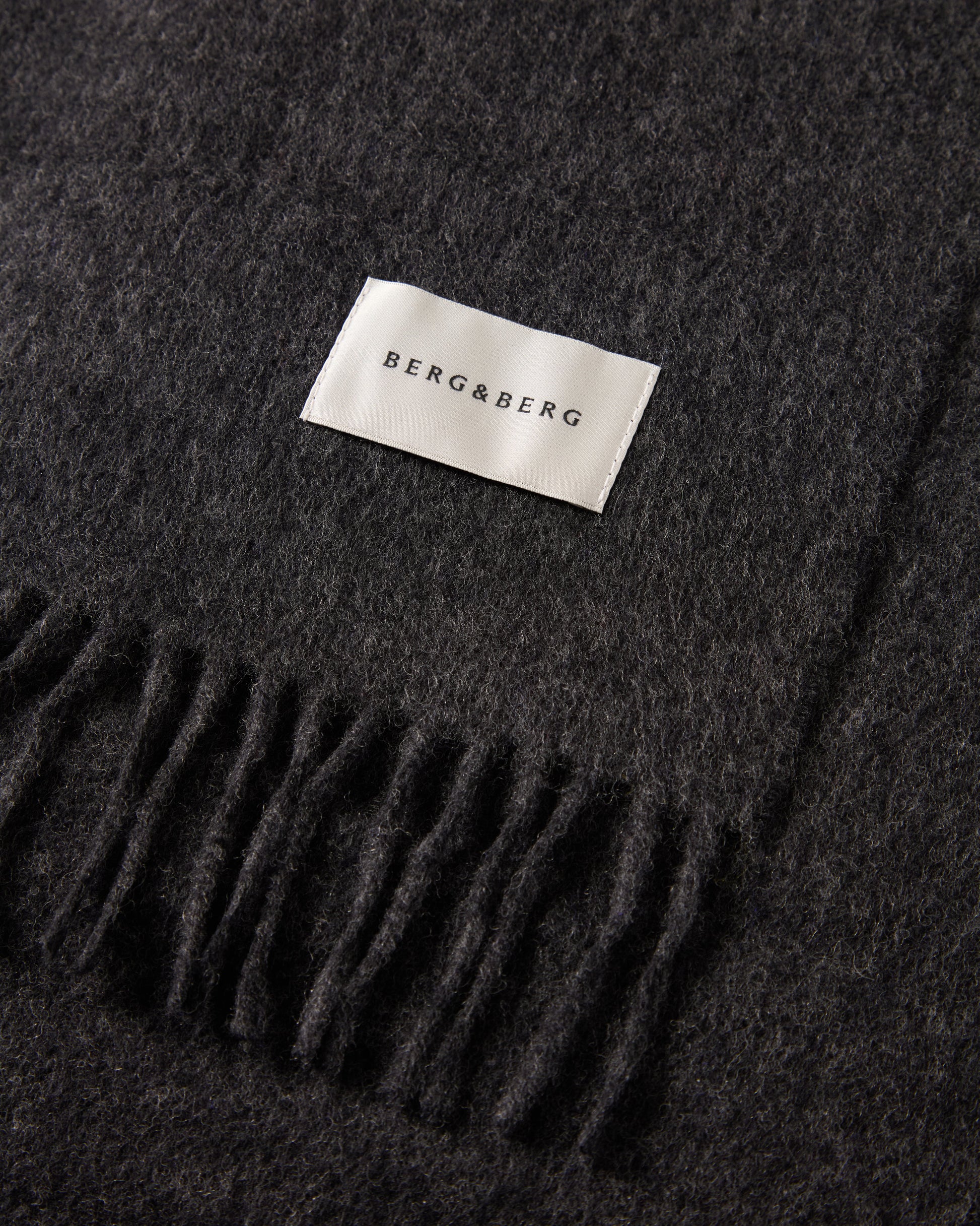 Wool Scarf - Dark Charcoal Berg & Berg