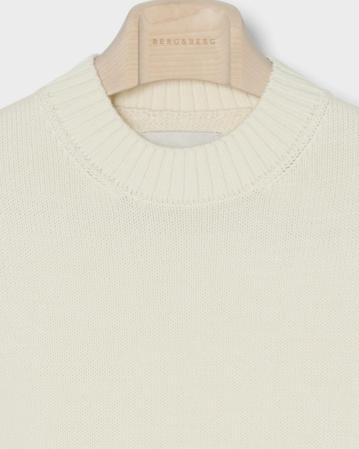 Ben Cotton Crew Neck - Ivory bergbergstore