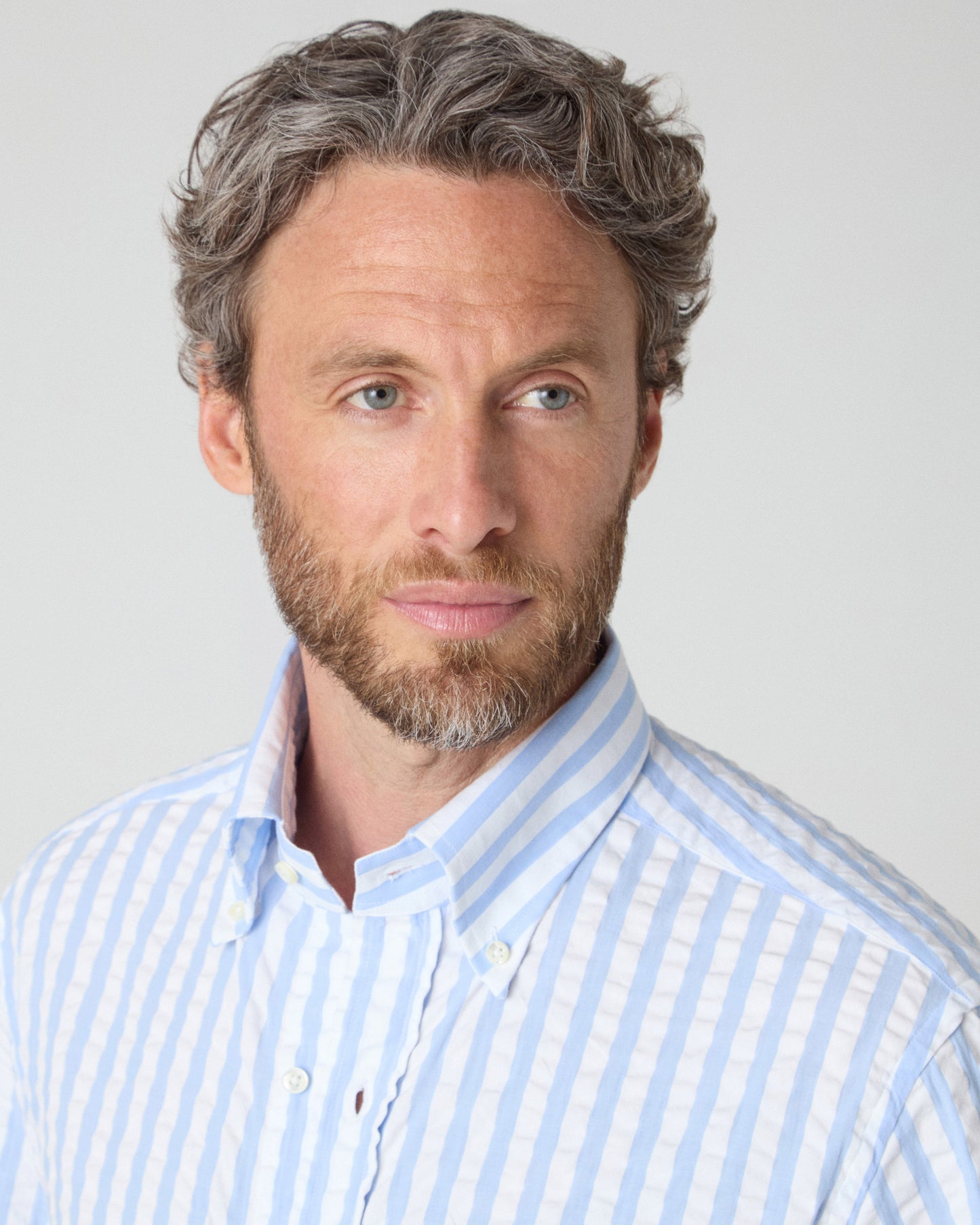 Ferdinand Seersucker Button Down Shirt - White/Light Blue | Berg & Berg