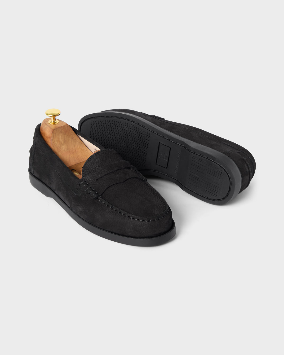 Svante Beef Roll Penny Loafer - Black Grain Berg & Berg