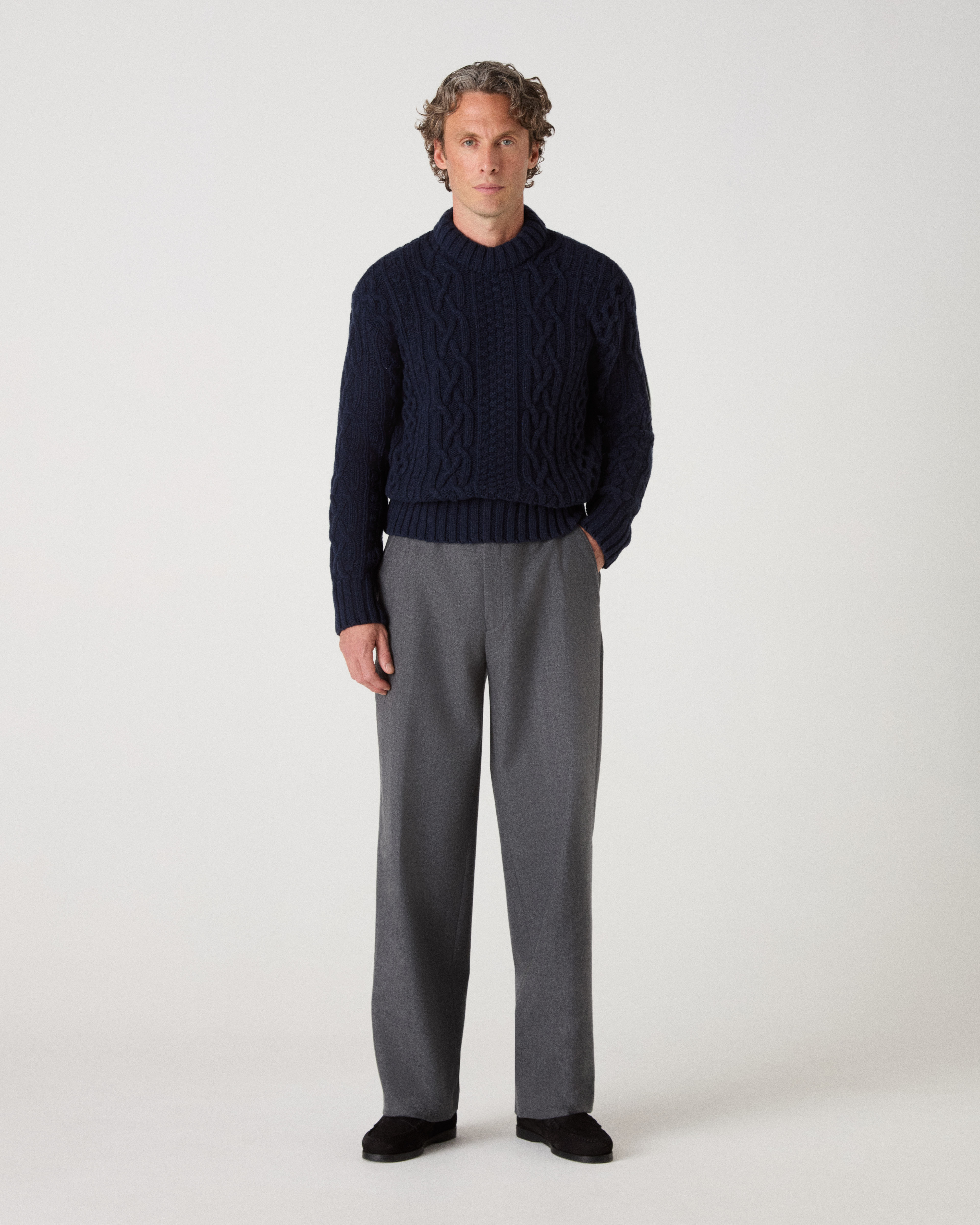 Brian Aran Sweater - Dark Blue bergbergstore