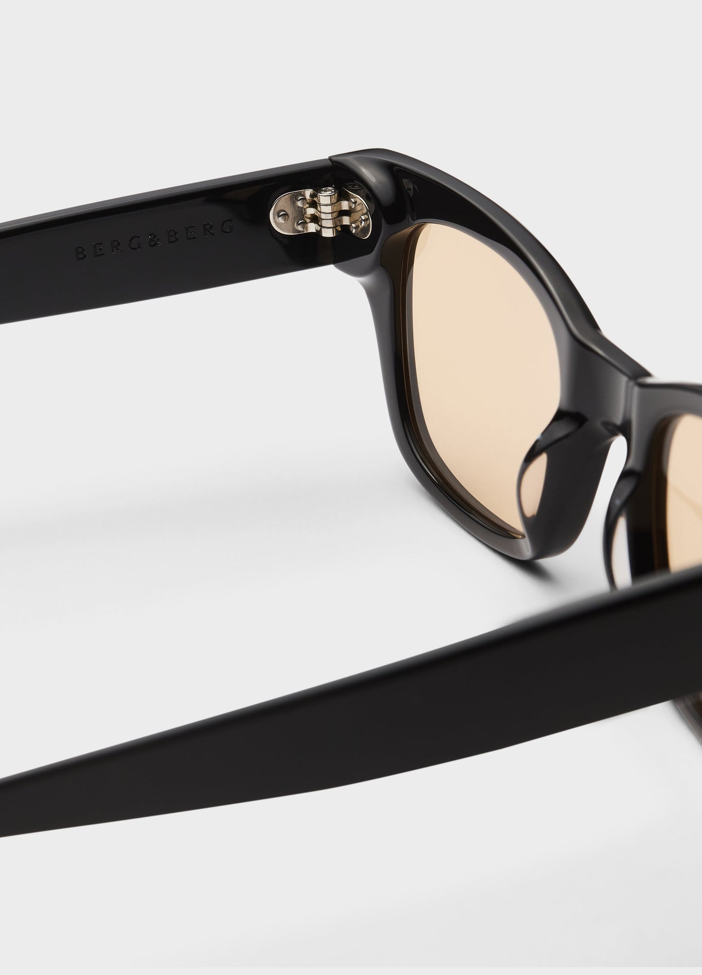 Gustav Sunglasses - Black/Brown Lenses bergbergstore