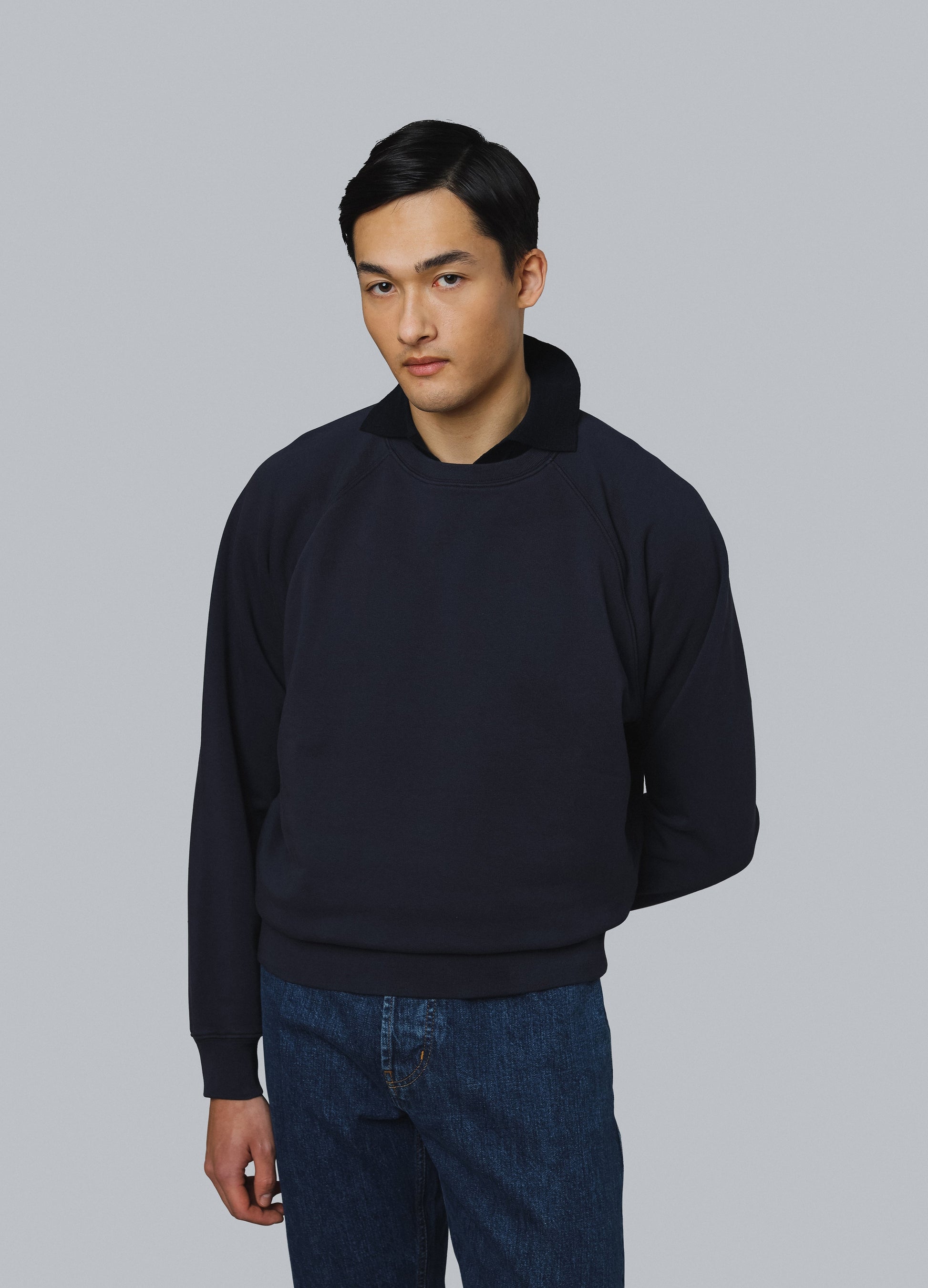 Tommy Crew Neck Raglan Sweatshirt - Blue Berry Berg & Berg